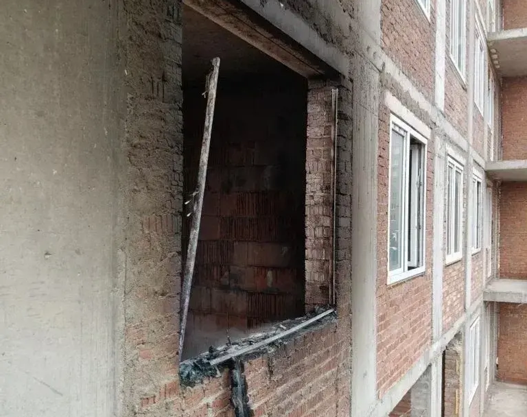 В Уфе произошел пожар в строящемся доме