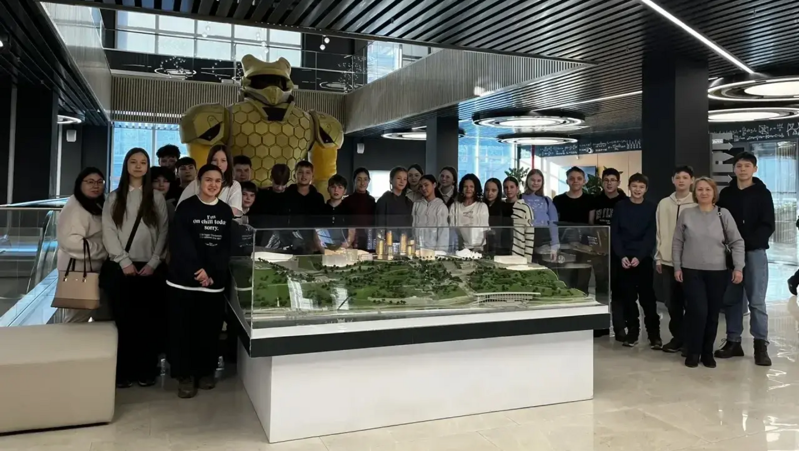 Школьники Уфы посетили научную экскурсию по лабораториям кампуса