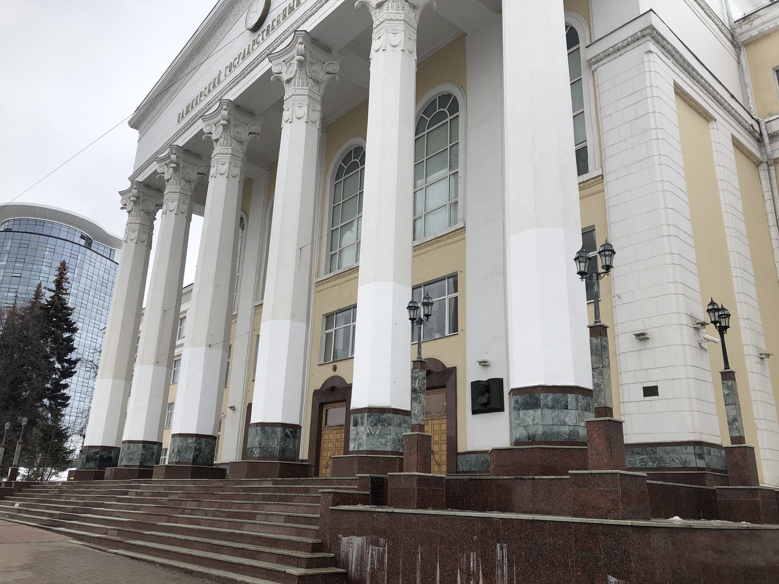 Расписание ОГЭ и ЕГЭ на 2026 год официально утверждено