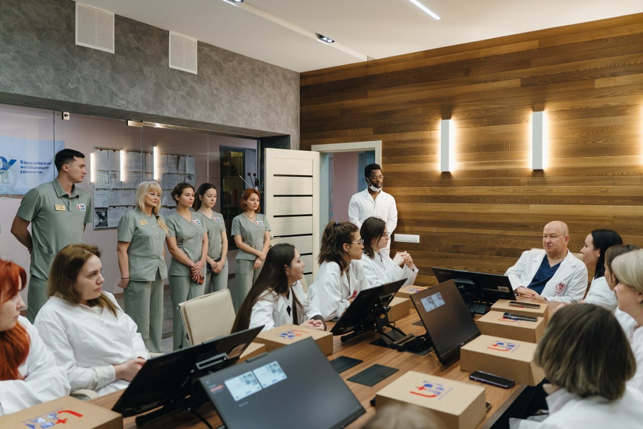 В кампусе Уфы запустили первый в стране спецкурс для операционных медсестер
