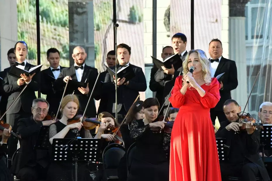 Ольга Кормухина и группа Павильон: бесплатный рок-концерт в Уфе в честь героев