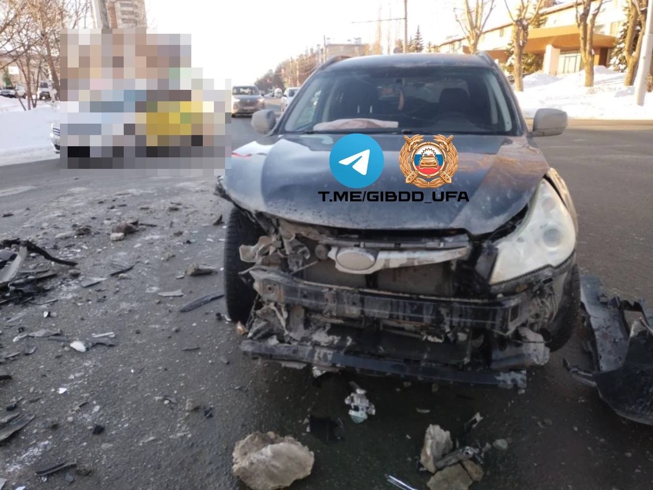 Водитель и пассажир пострадали: в Уфе столкнулись две иномарки