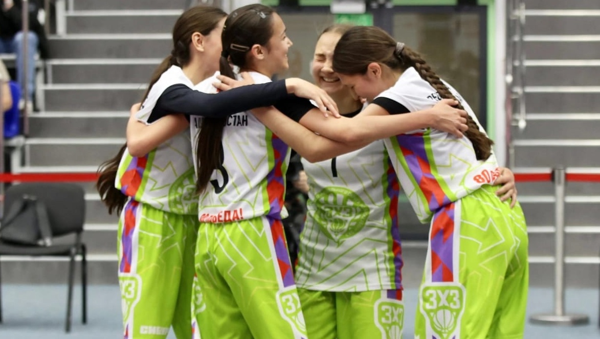 Девушки из Башкирии стали чемпионками ПФО по баскетболу