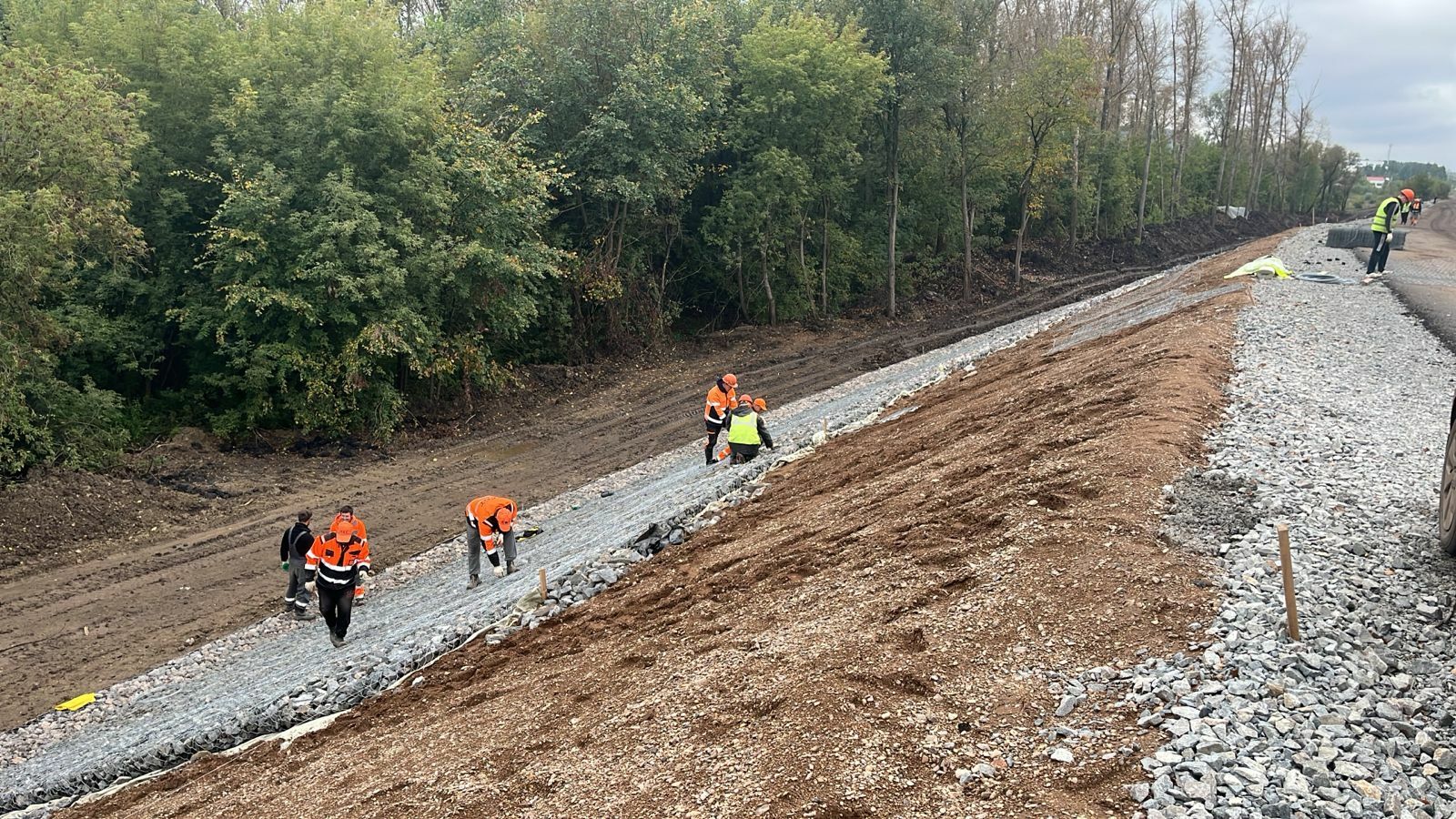 В Башкирии готовность моста через реку Ик на границе с Татарией достигла 85%