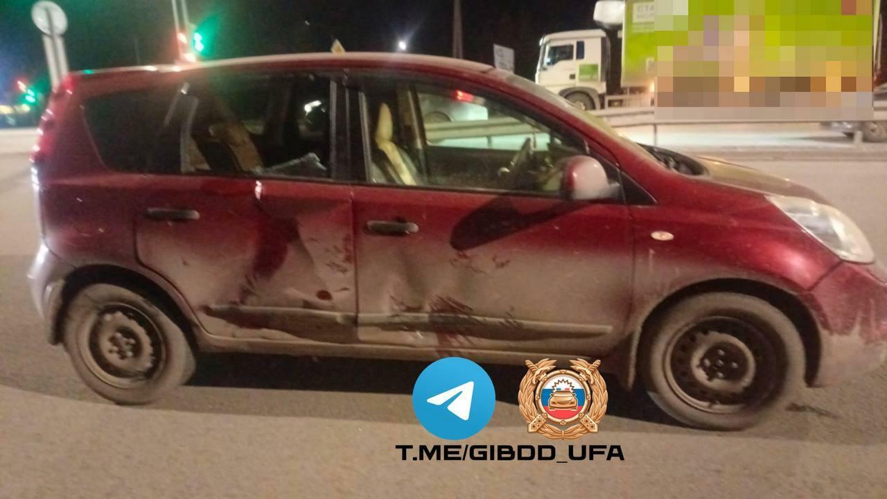 В Уфе после ДТП госпитализировали несовершеннолетнего водителя питбайка