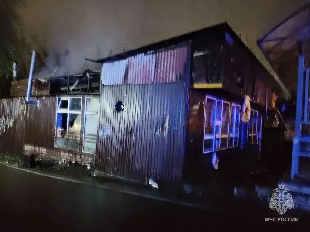 Тревожная ночь в Уфе: горели кафе и иномарки