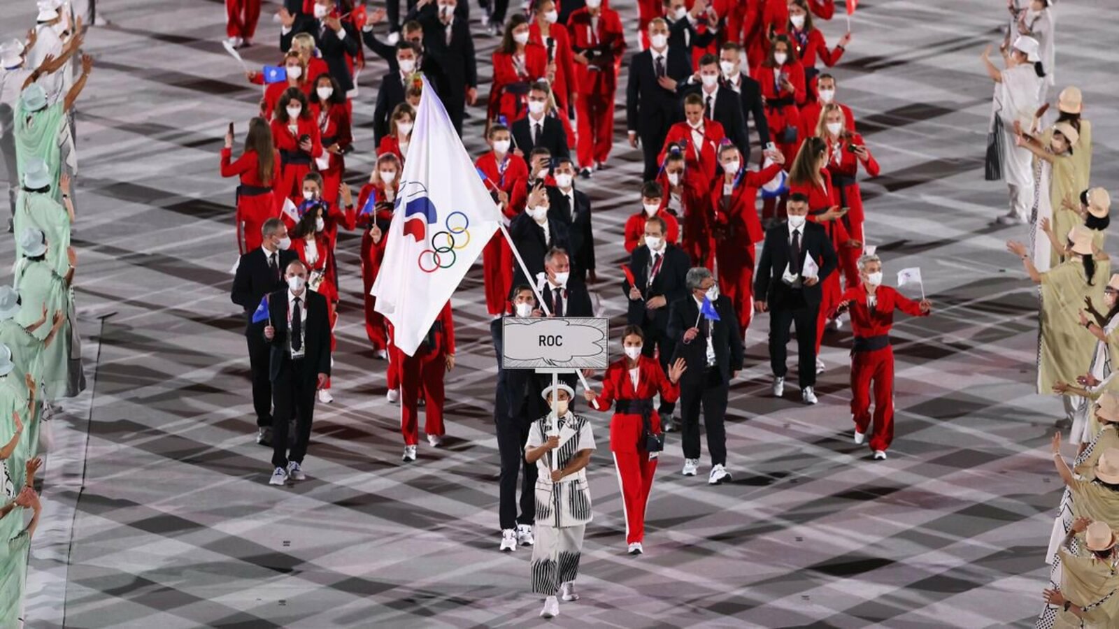 Флаг россии на олимпиаде 2024. Олимпийские игры в Токио 2020. Церемония открытия олимпиады в Токио 2021. Сборная России на Олимпийских играх 2021.