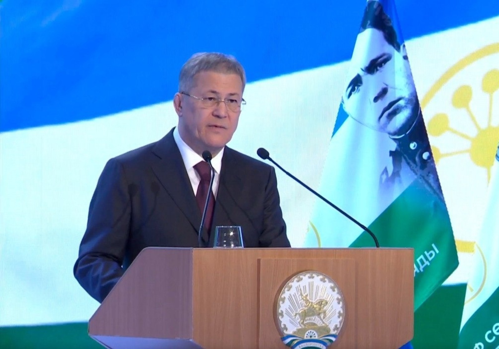 Всё для Победы: политологи оценили курс Башкирии