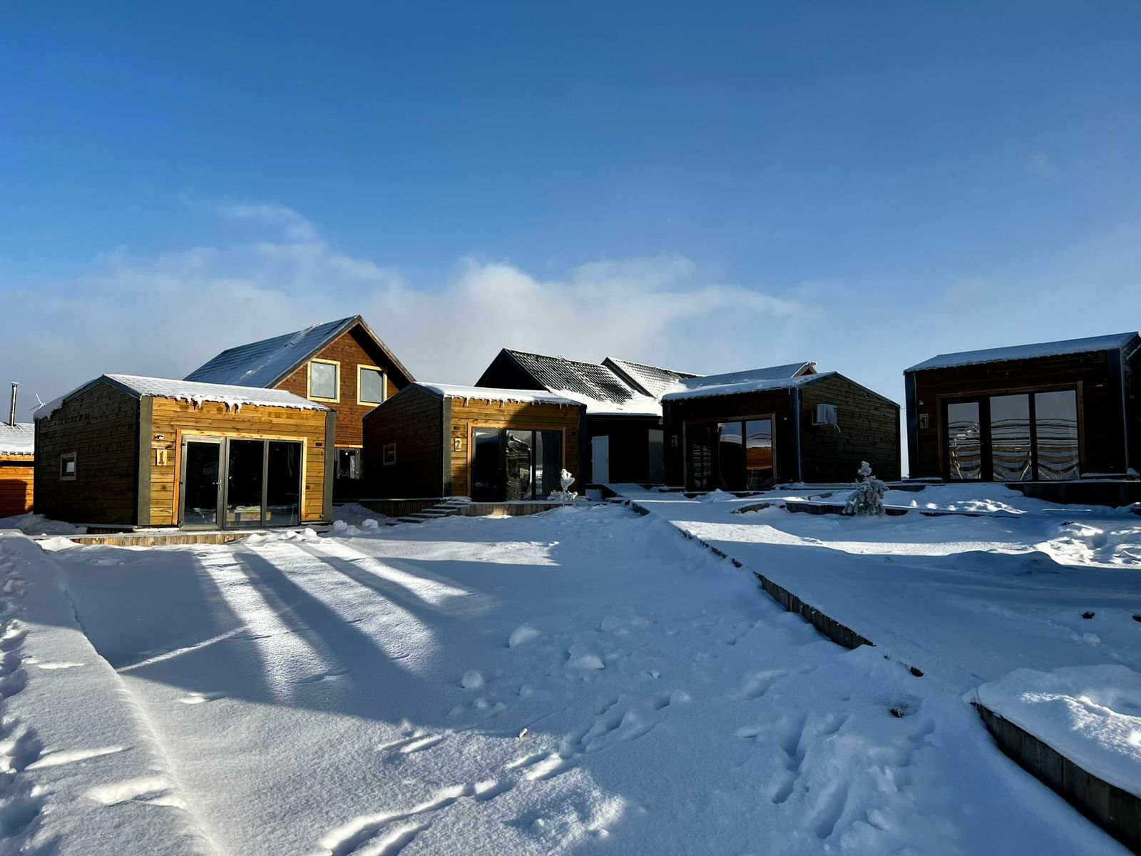 В Зилаирском районе Башкирии открыли модульные дома для автотуристов