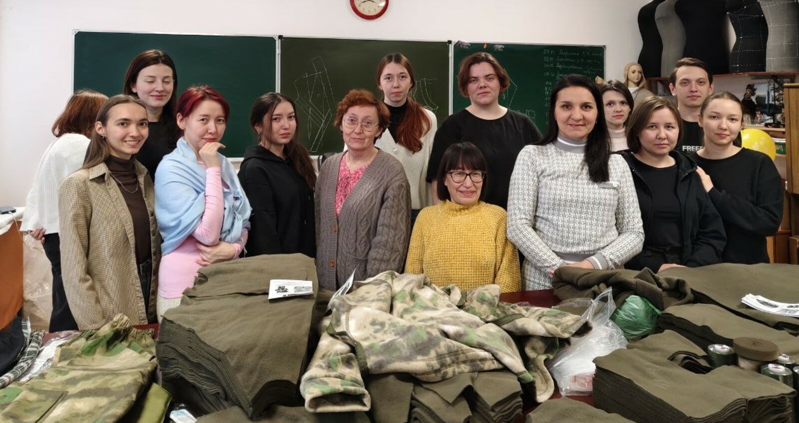 Каждый стежок — с благодарностью: в Уфе шьют одежду для защитников