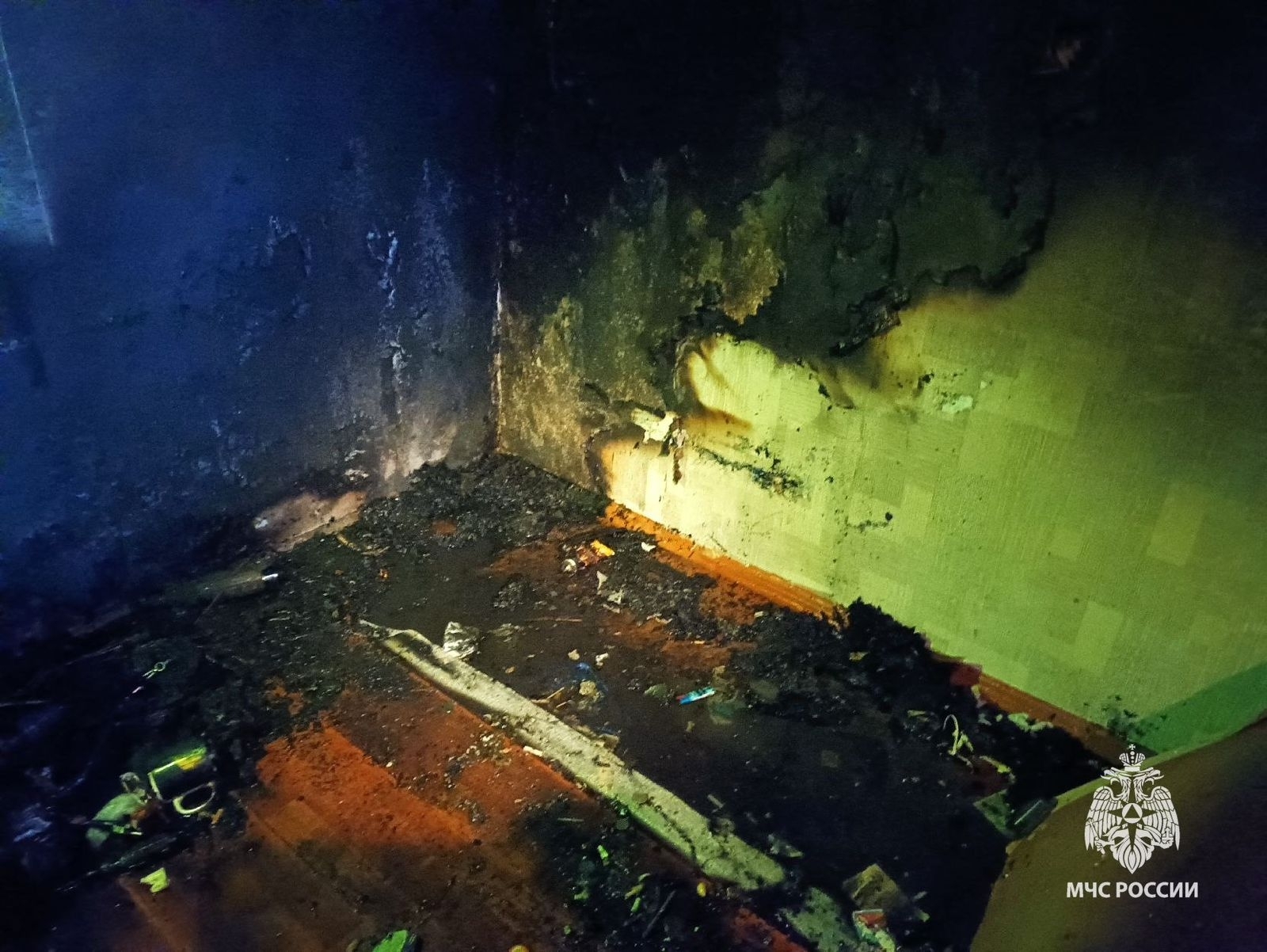 Два человека пострадали при пожаре в Уфе