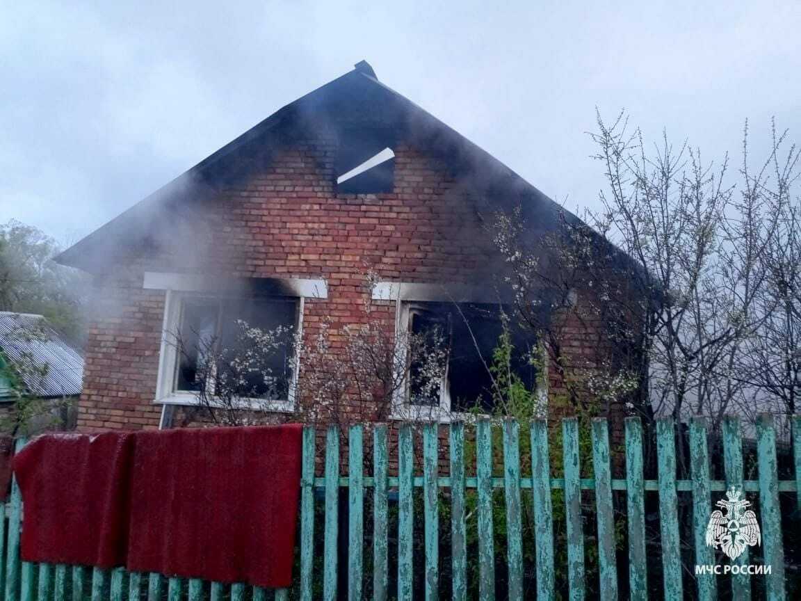 В селе Башкирии при пожаре погибли мать с сыном