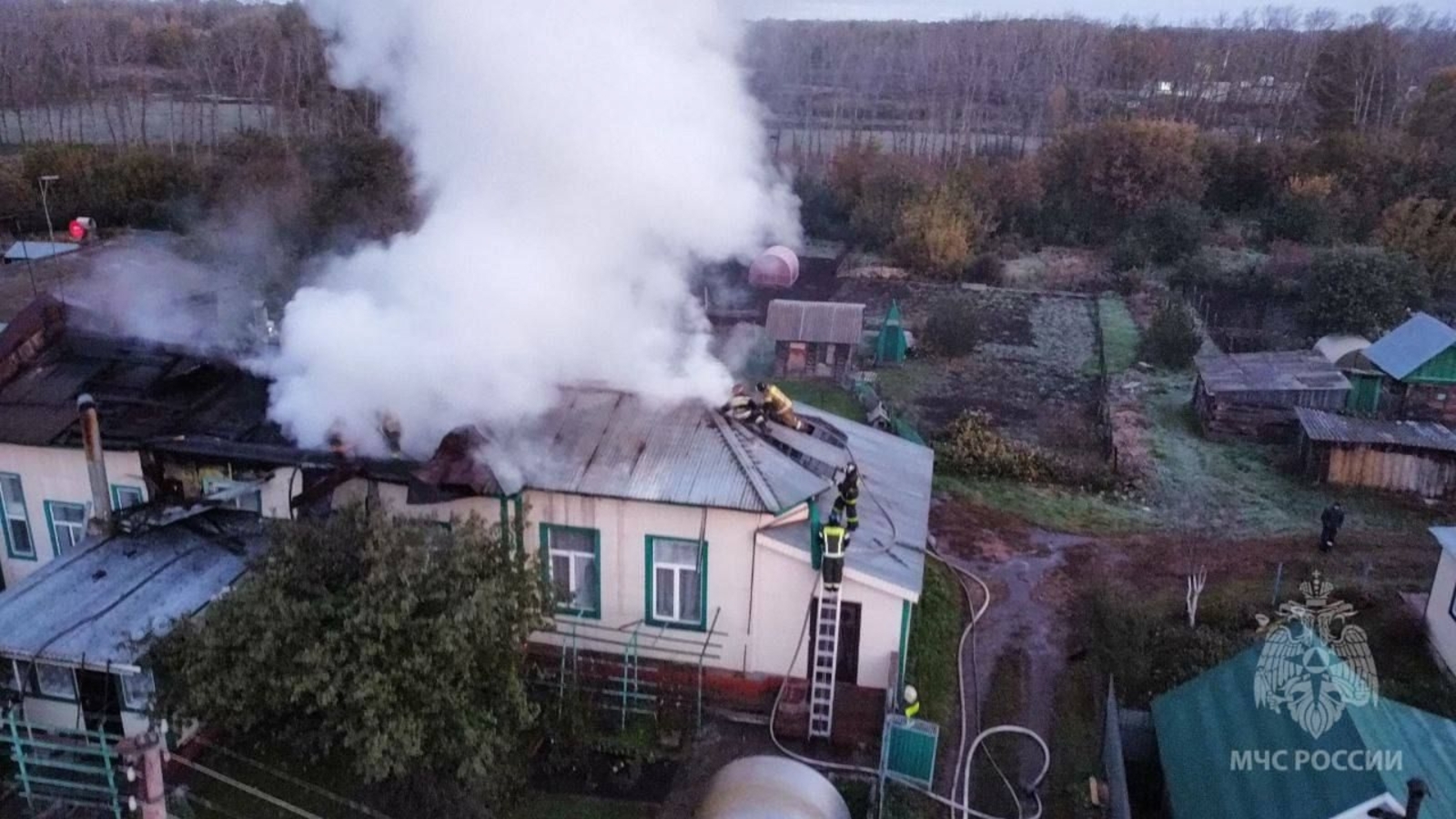 Ночью в Башкирии произошел страшный пожар: семь человек спасены, один погиб