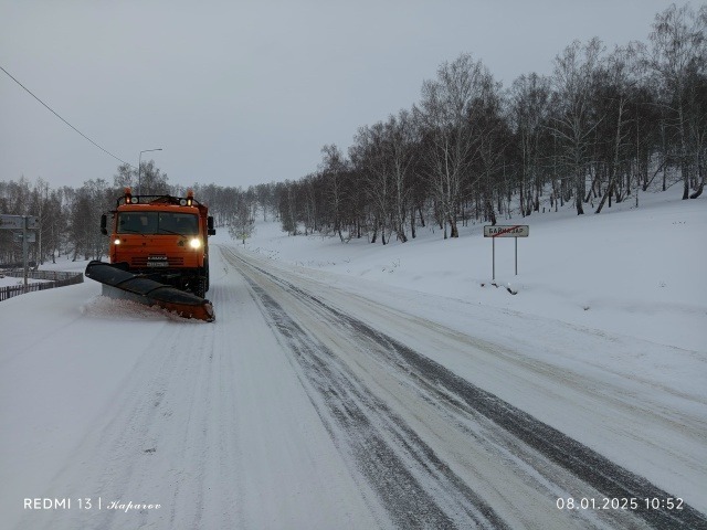 В Башкирии идет круглосуточная очистка трасс от снега