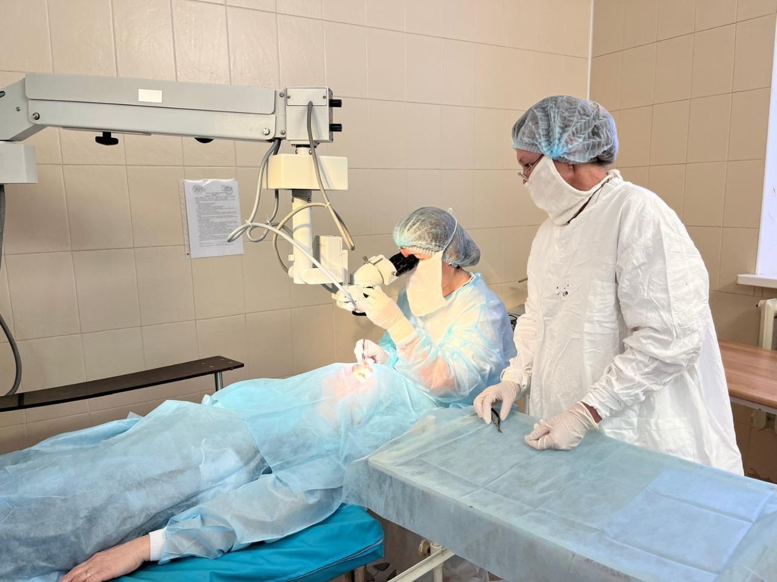 В Уфе врачи спасли глаз пациента после тяжелой травмы.