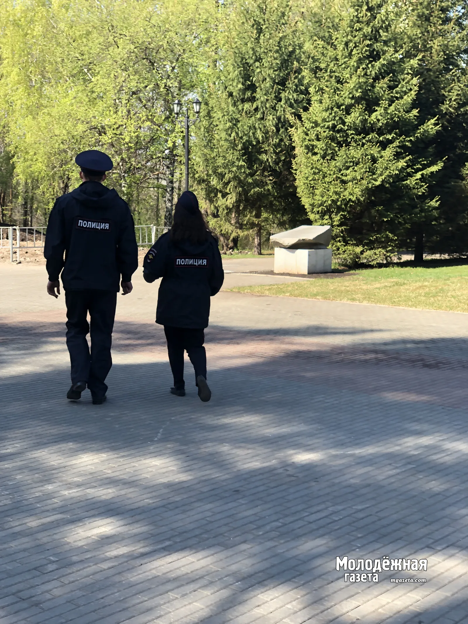 В Уфе полиция задержала двух парней за дерзкое ограбление магазина одежды