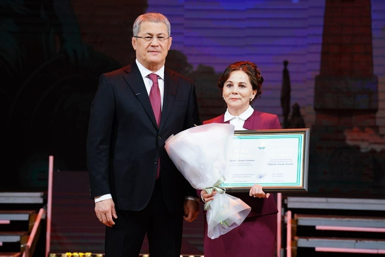 Педагог, переводчик, хранительница языка: многодетная мама из Мишкинского района