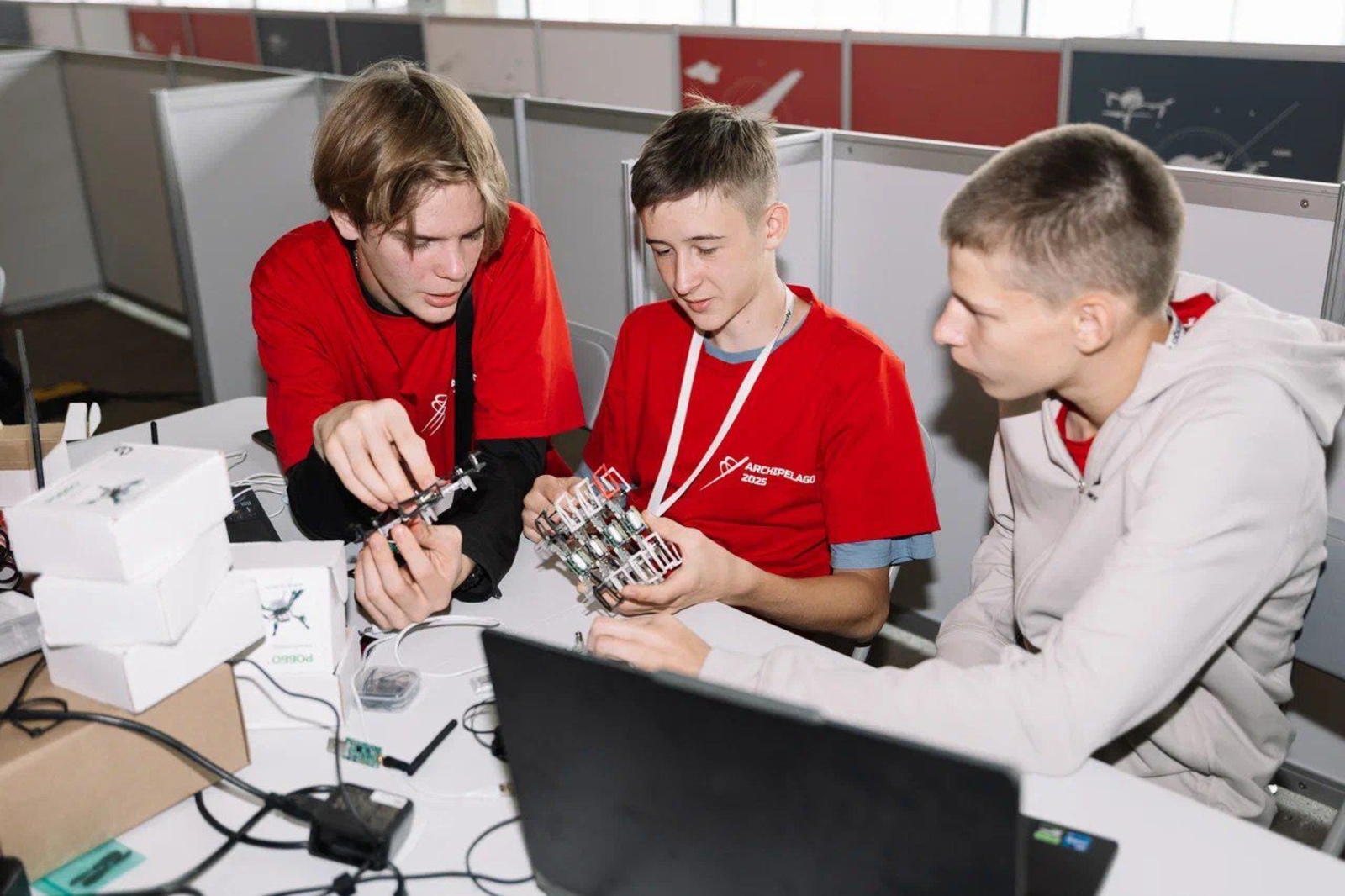 Уфимцы из команды «Аврора» победили в интенсиве  «Архипелаг-2025»