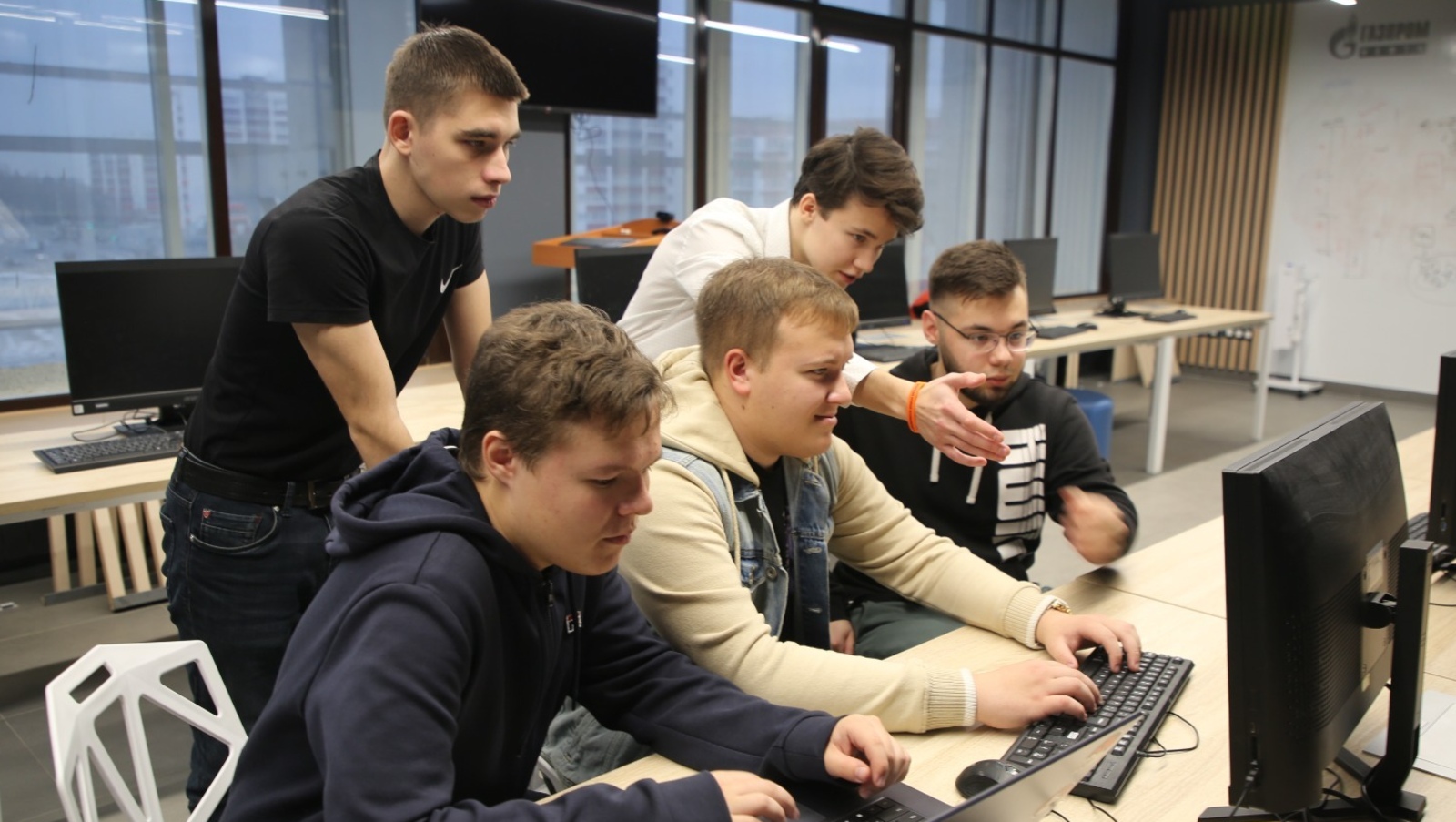 «Приоритет 2030»: как студенты УУНиТ прокладывают дорогу в профессию будущего