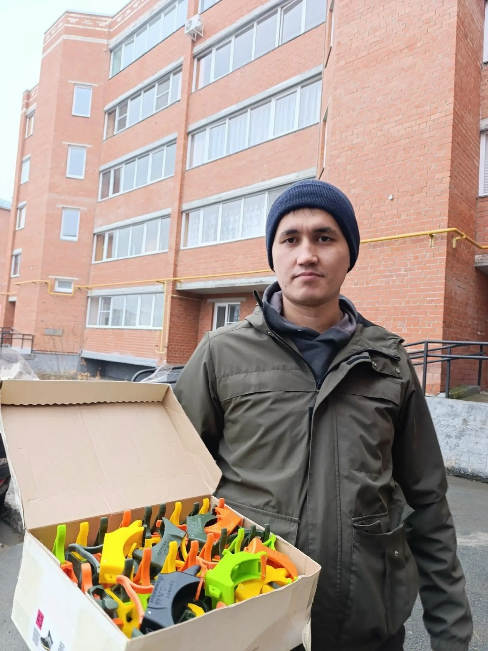 Житель Башкирии придумал, как быстро зарядить магазин автомата