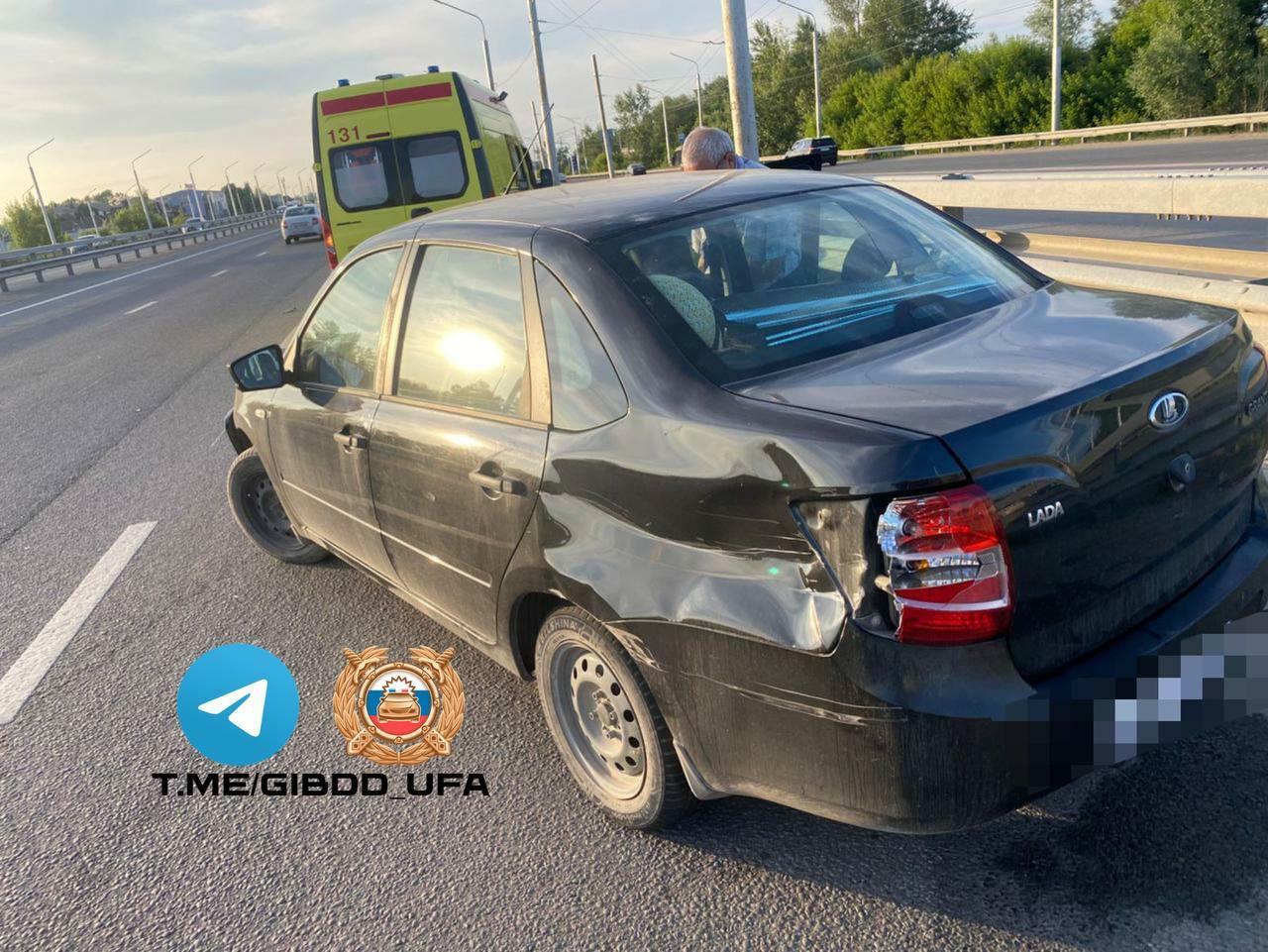 В Уфе на Затонском шоссе произошло ДТП