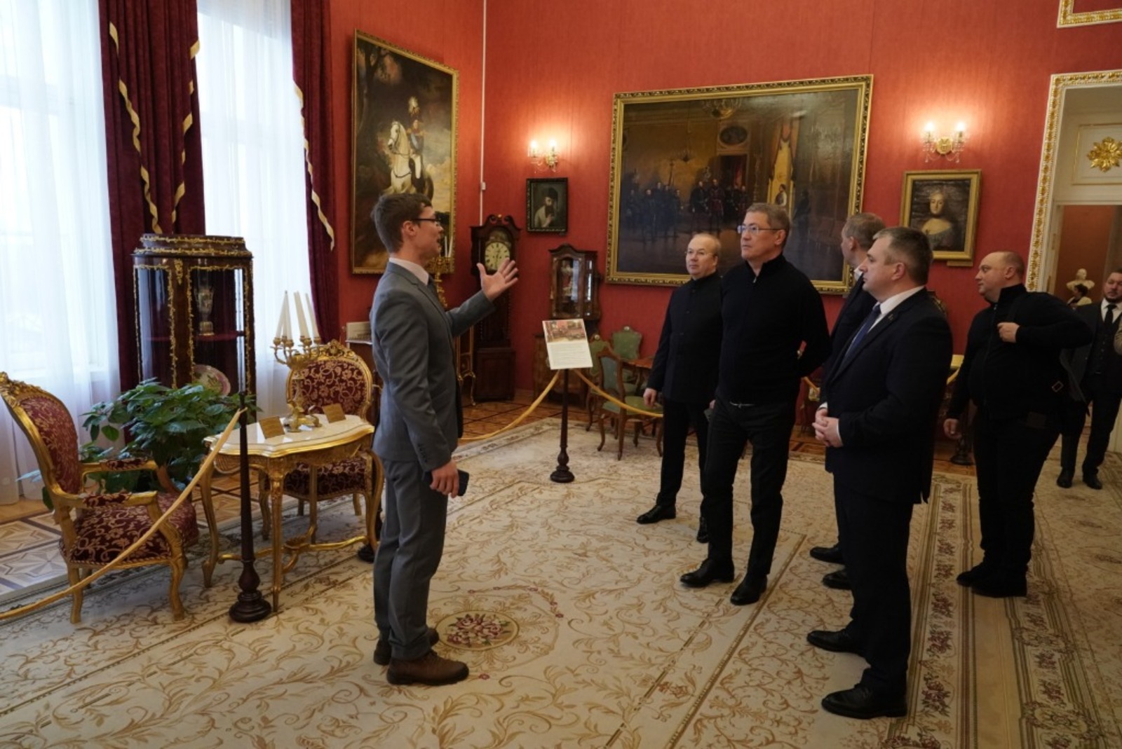 Глава Башкирии посетил Гомельский дворцово-парковый ансамбль