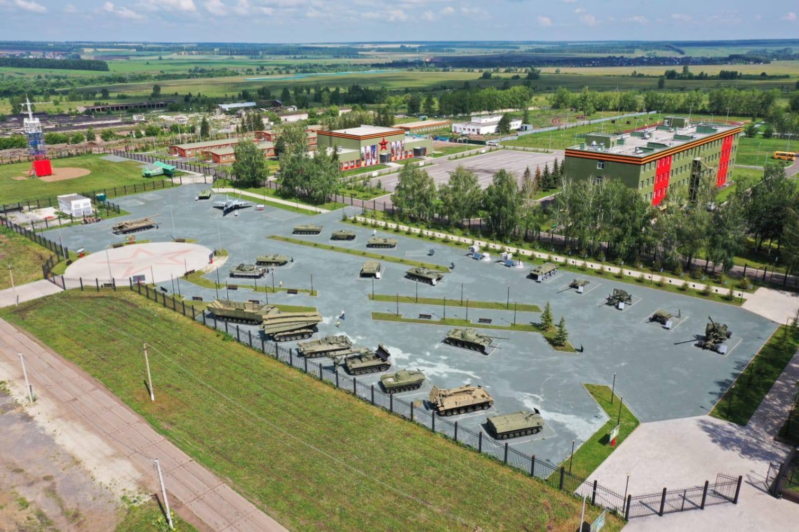 соцсети Радия Хабирова