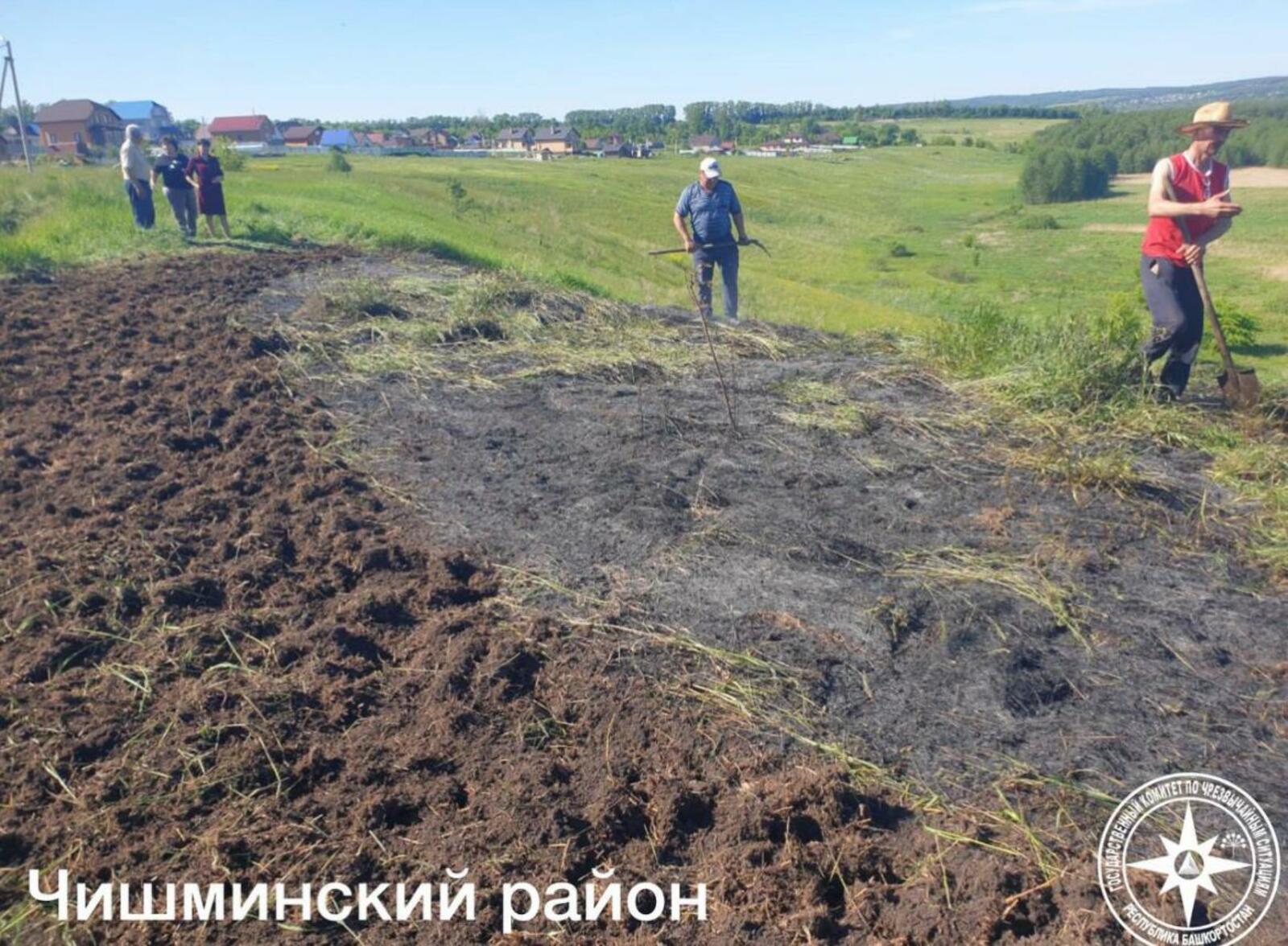 В Башкирии произошло три загорания сухой растительности