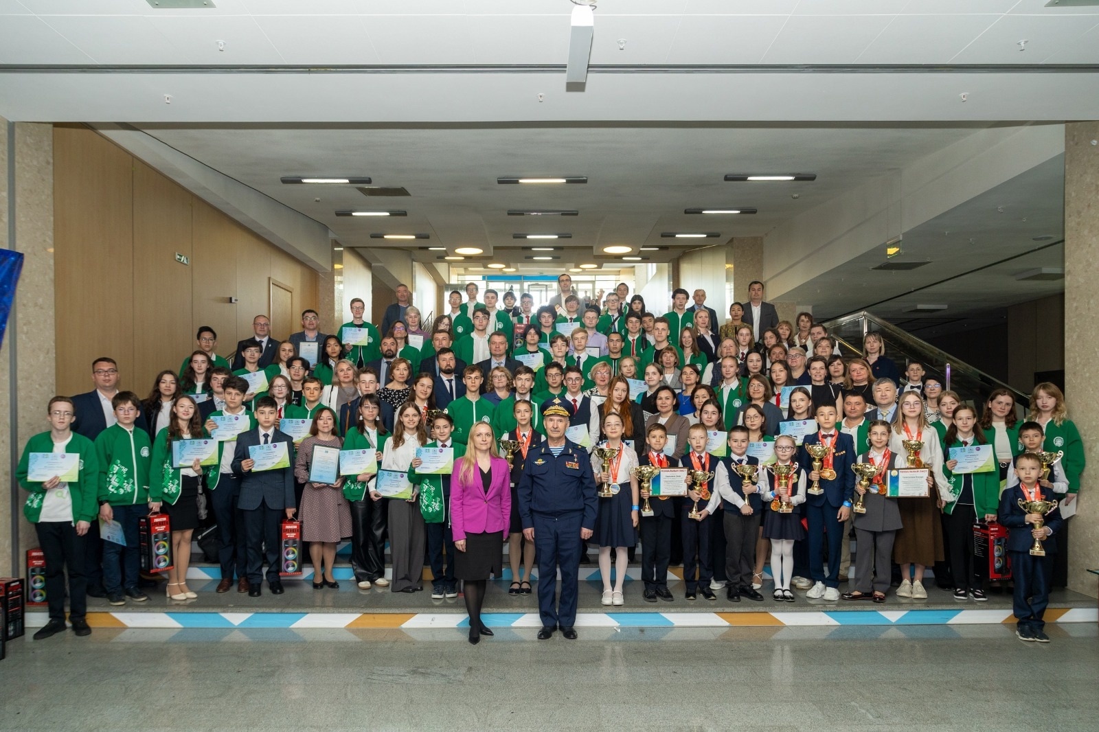 Глава Башкирии рассказал об успехах школьников республики