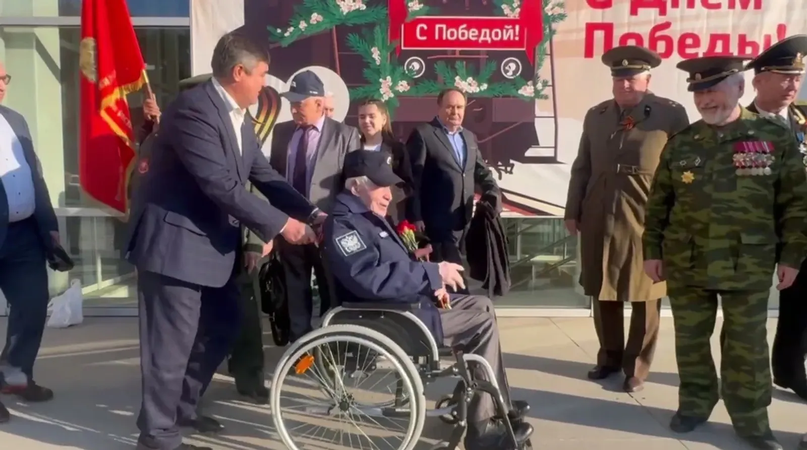 глава администрации Кировского района Илвир Нурдавлятов