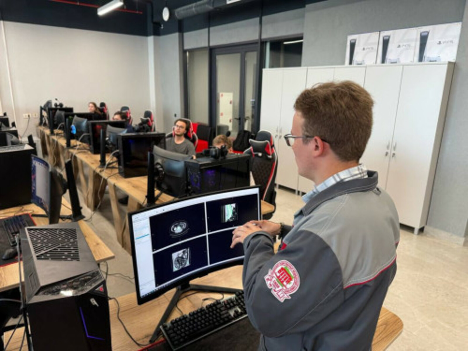 В Уфе обсудили применение ИИ в образовании и медицине