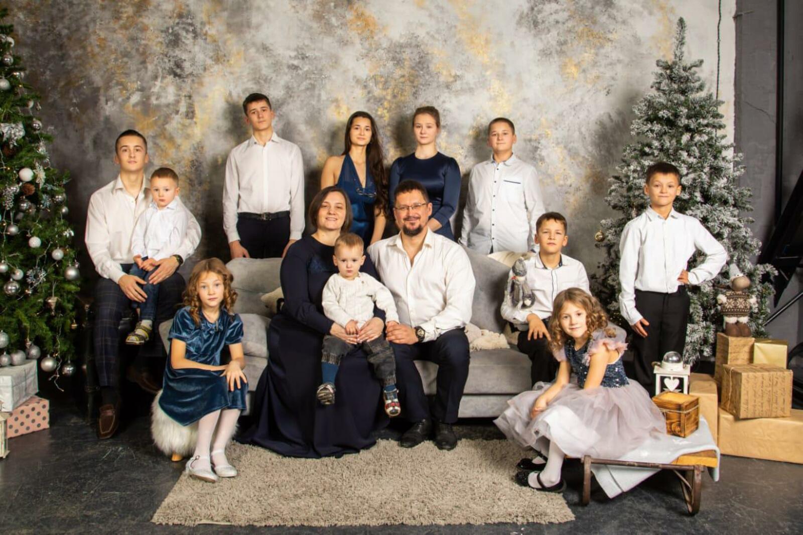 Отец 11 детей из Башкирии удостоен награды «Отцовская доблесть»